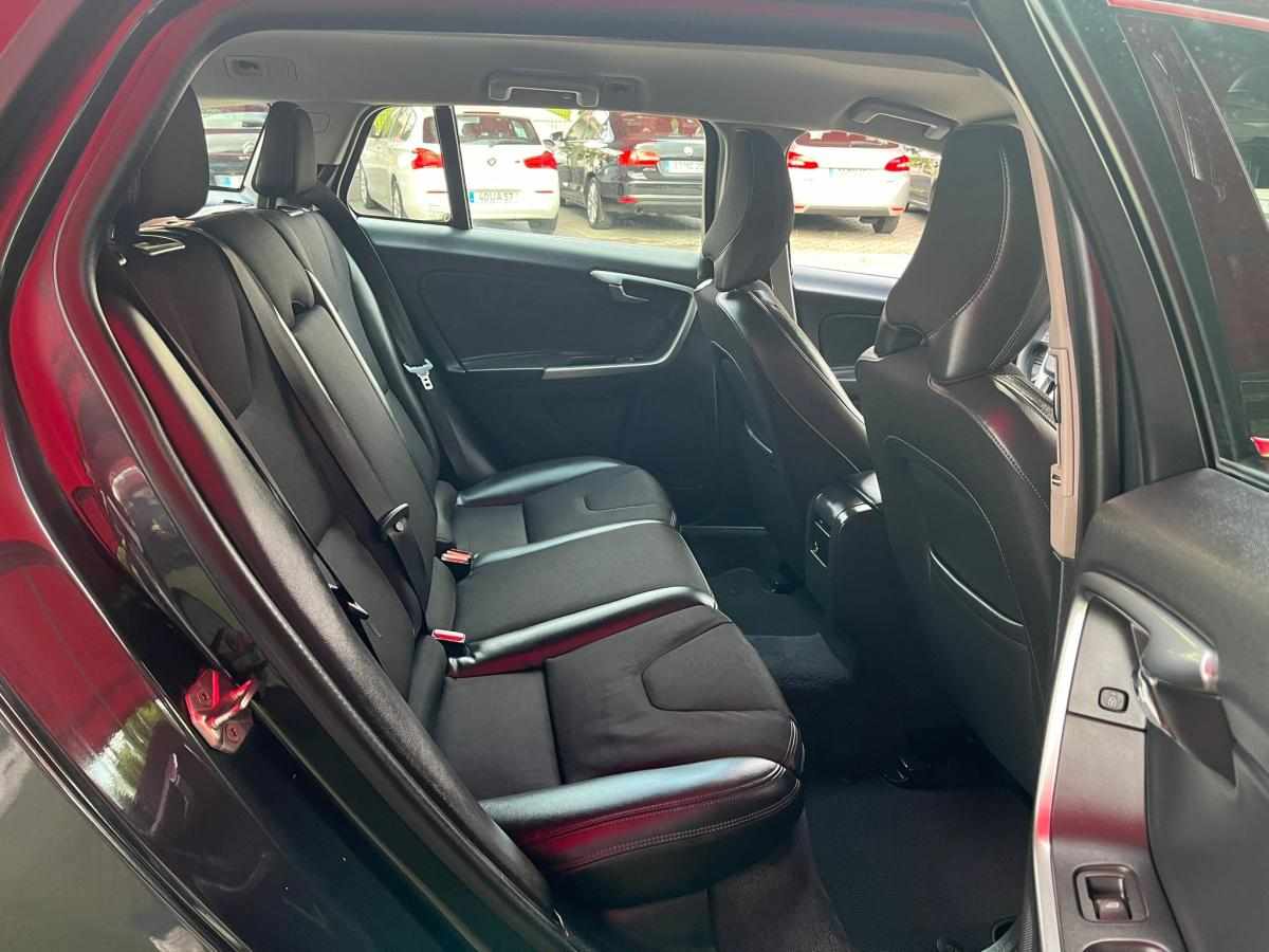 volvo-v60-1-6-d2-2015-diesel-1560cc