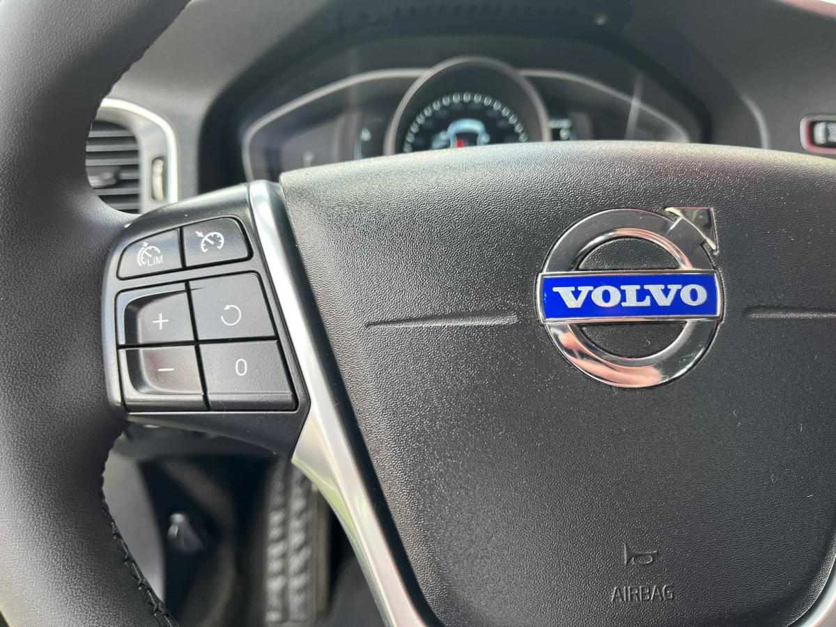 volvo-v60-1-6-d2-2015-diesel-1560cc