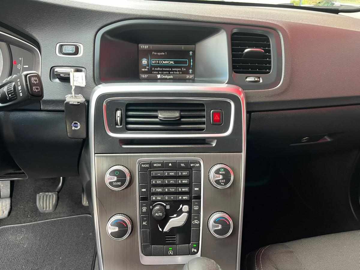 volvo-v60-1-6-d2-2015-diesel-1560cc