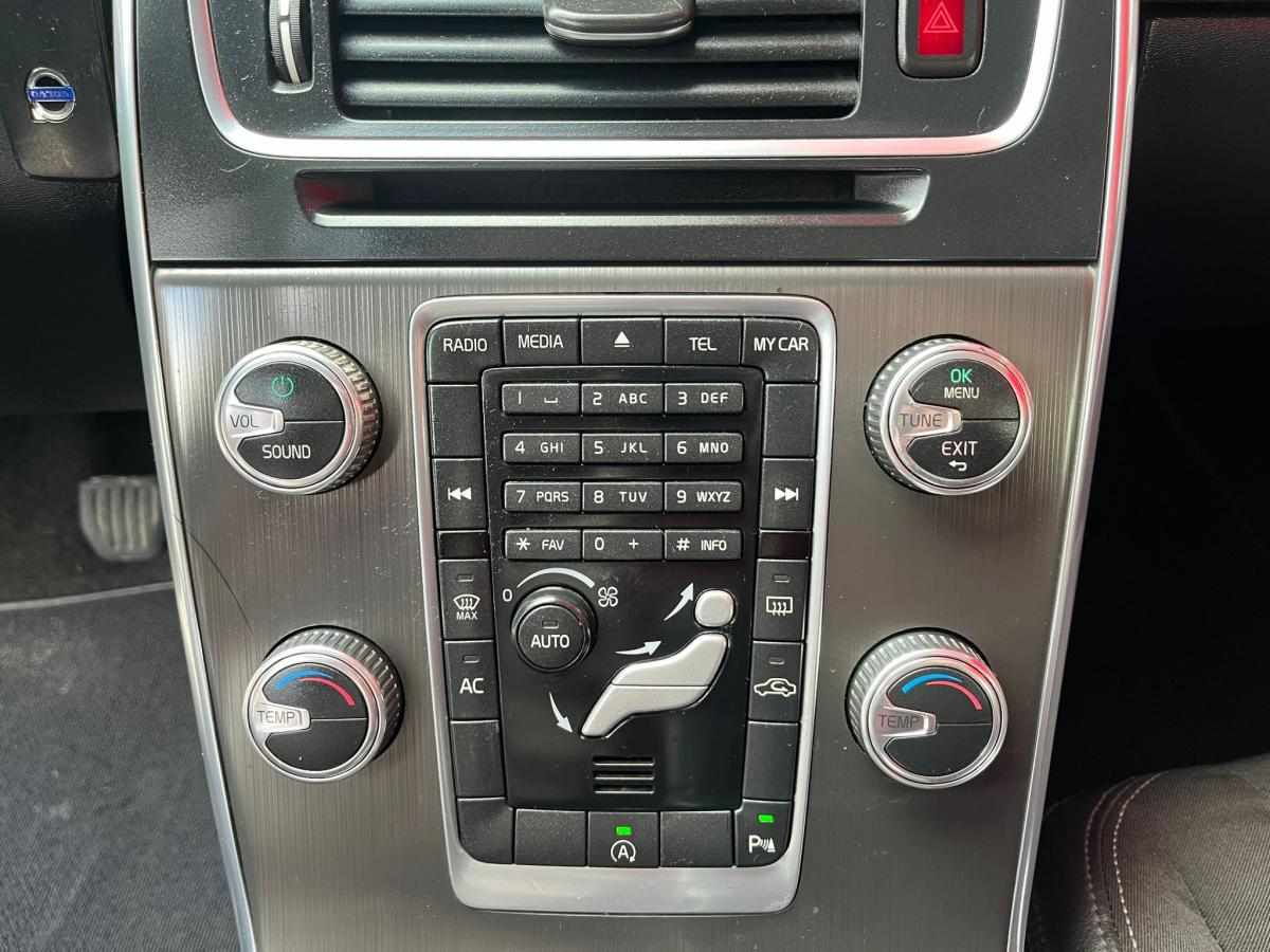 volvo-v60-1-6-d2-2015-diesel-1560cc