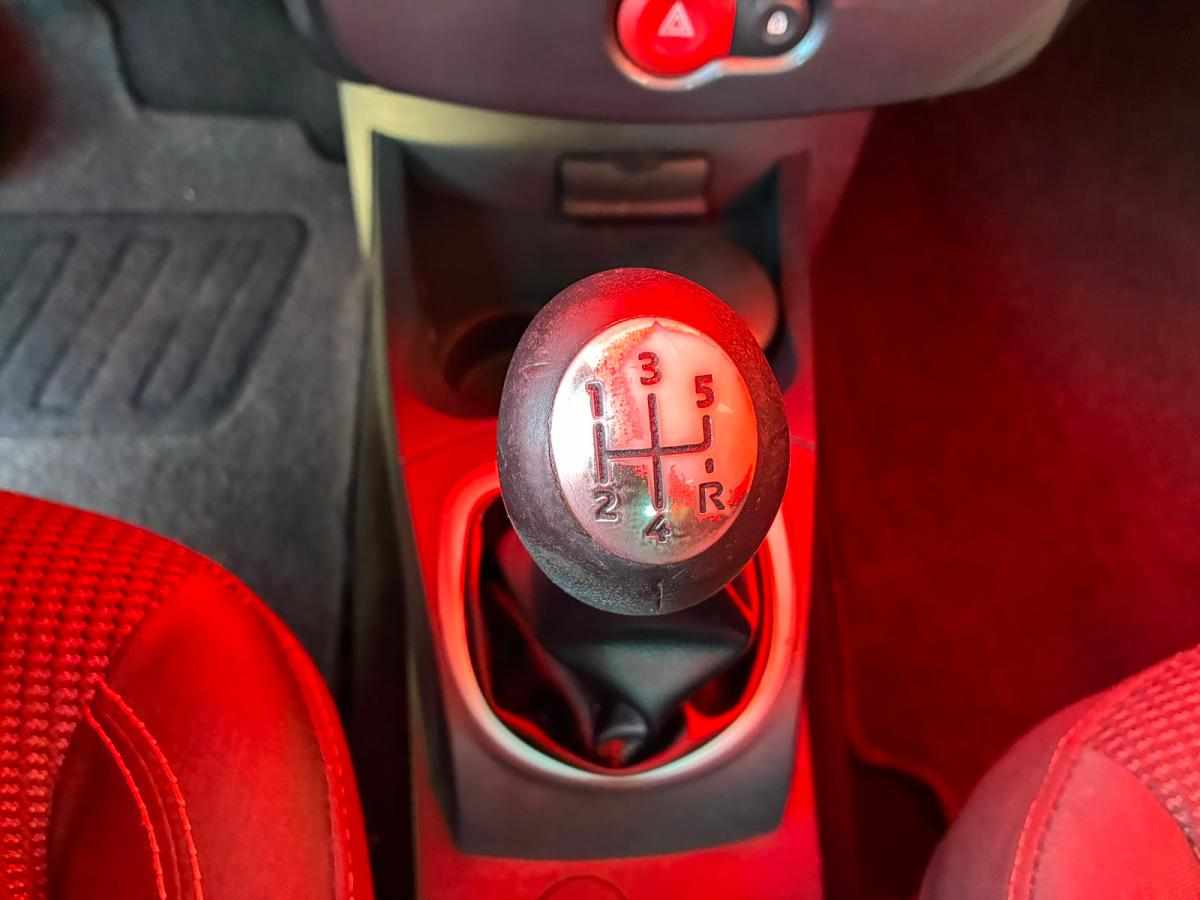 renault-clio-1-2-2011-gasolina-1149cc