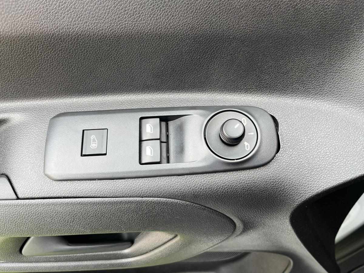 citroen-berlingo-1-5-bluehdi-2023-diesel-1499cc
