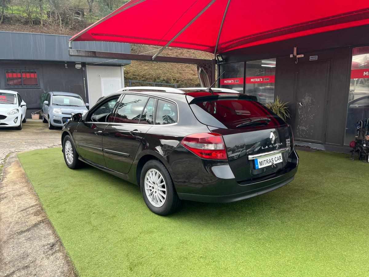renault-laguna-1-5-dci-eco2-2011-diesel-1461cc