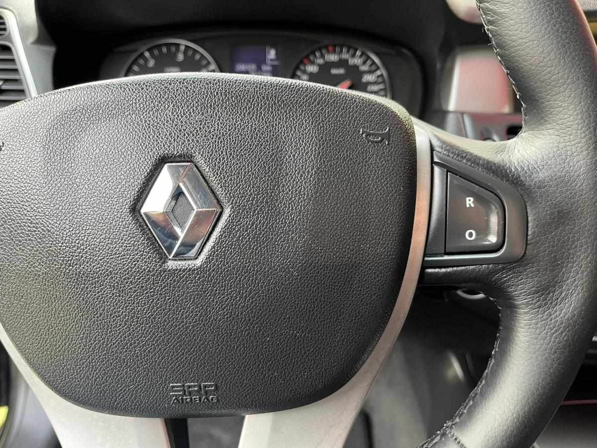 renault-laguna-1-5-dci-eco2-2011-diesel-1461cc