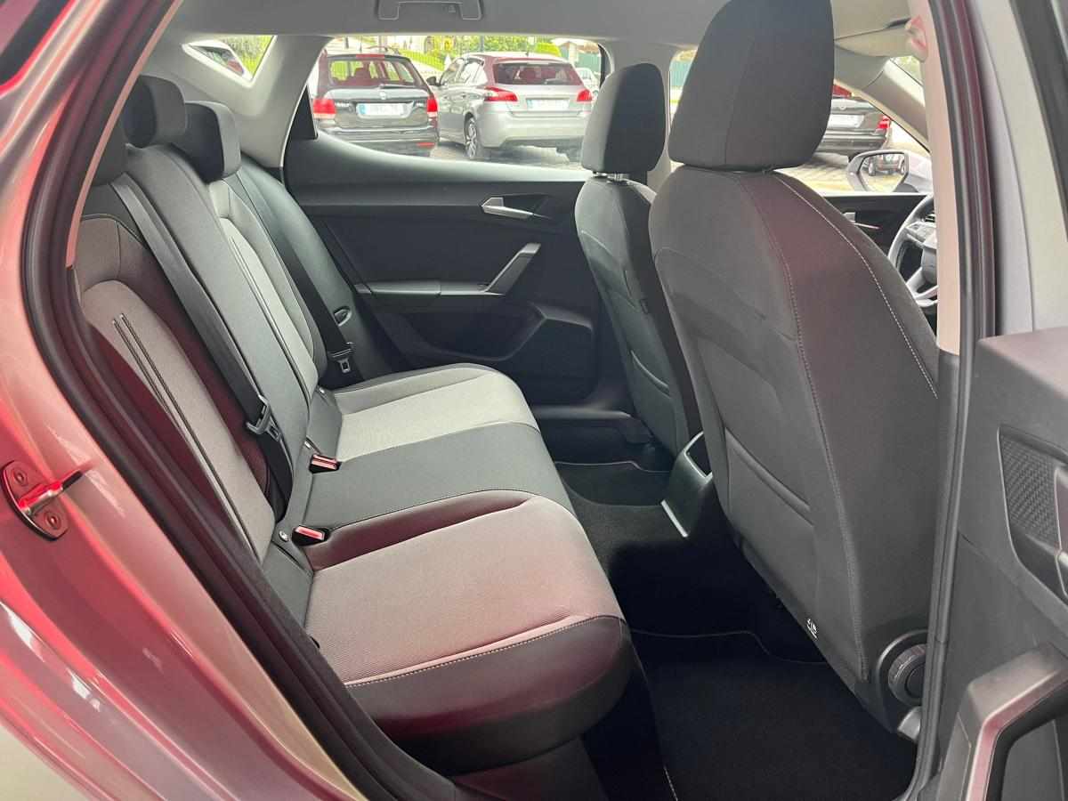 seat-leon-2-0-tdi-2023-diesel-1968cc