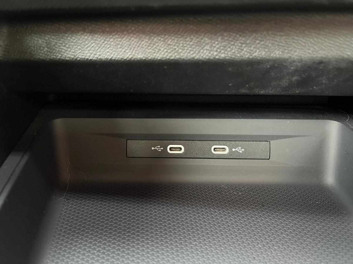 seat-leon-2-0-tdi-2023-diesel-1968cc
