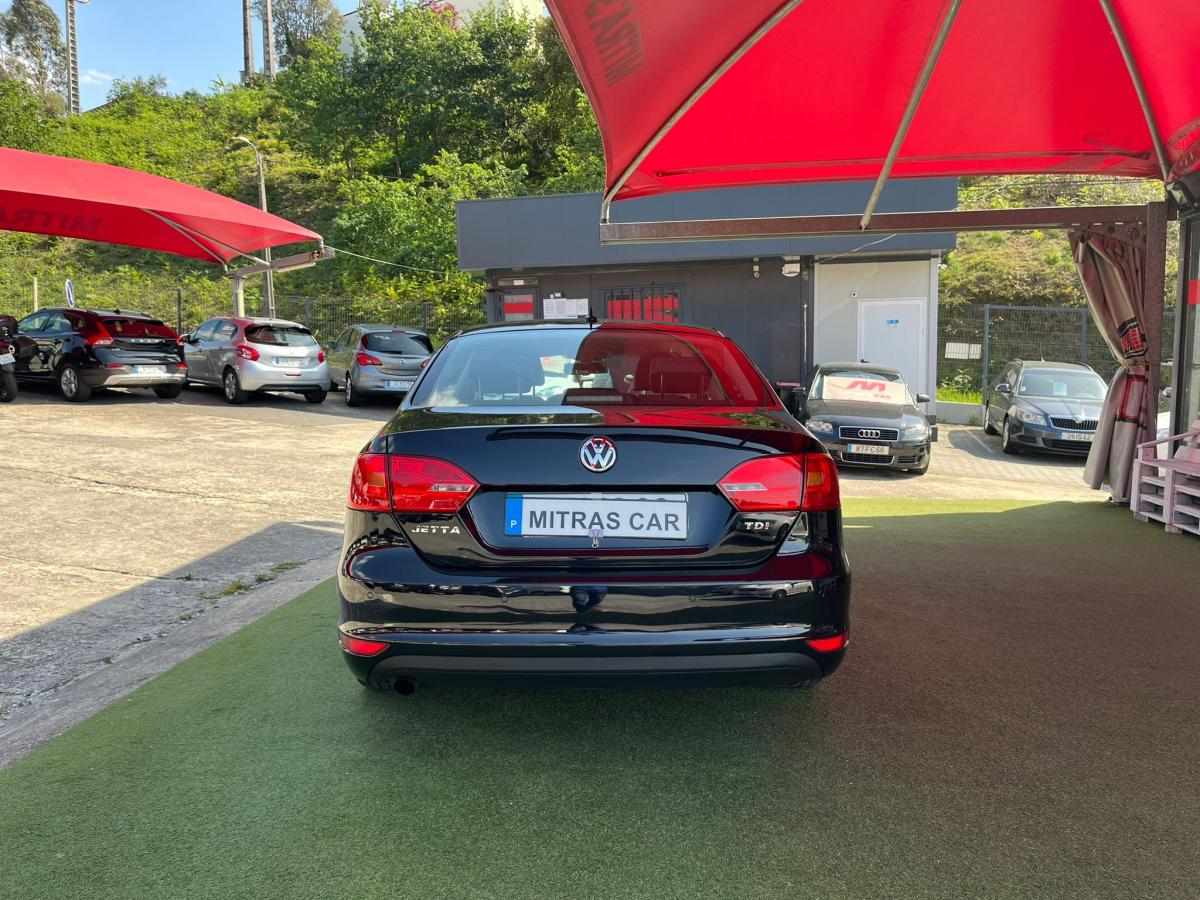 volkswagen-jetta-1-6-tdi-2011-diesel-1598cc
