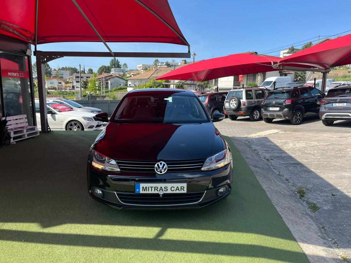 volkswagen-jetta-1-6-tdi-2011-diesel-1598cc