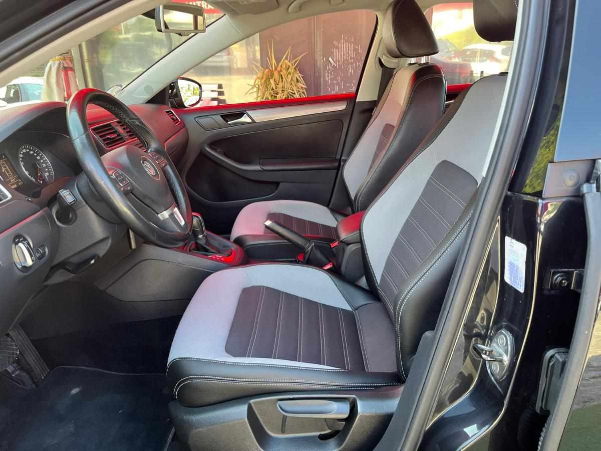 volkswagen-jetta-1-6-tdi-2011-diesel-1598cc