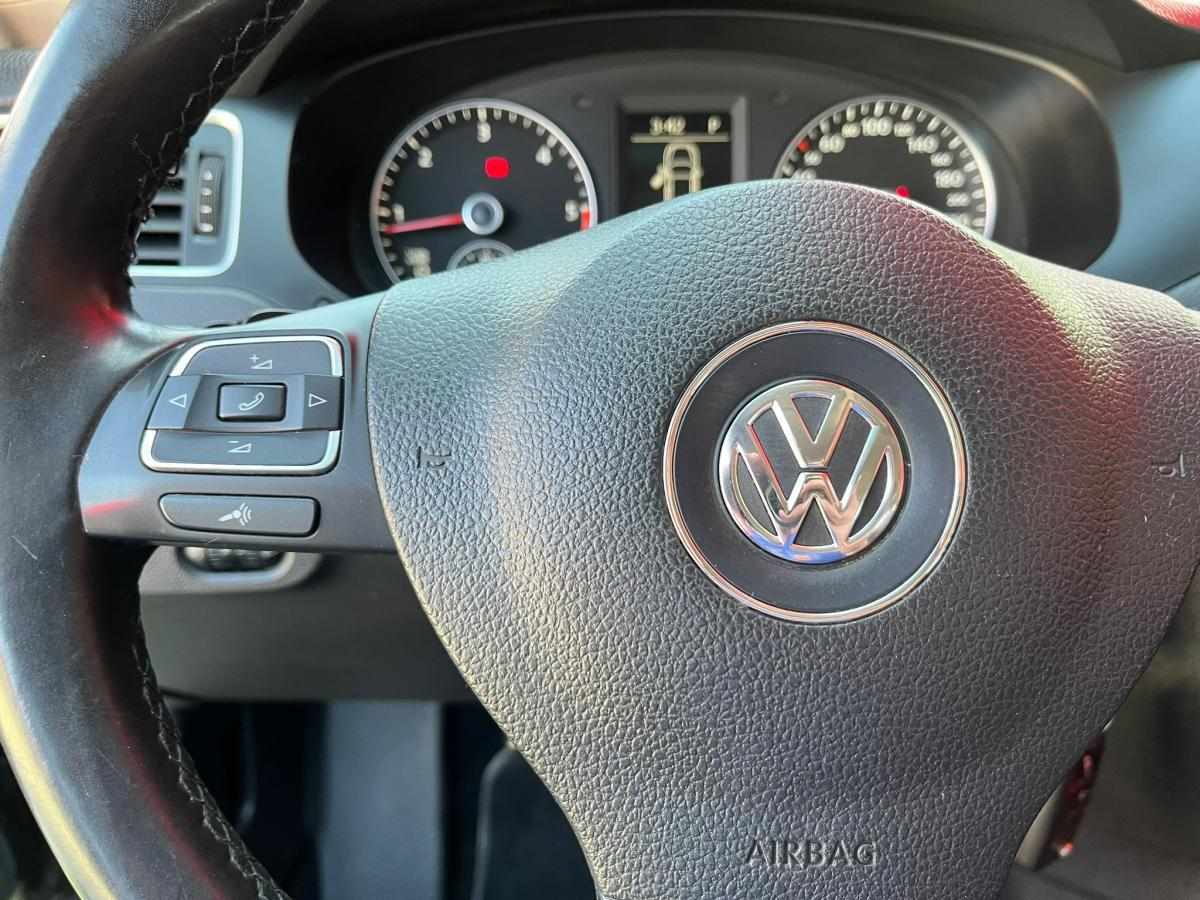 volkswagen-jetta-1-6-tdi-2011-diesel-1598cc