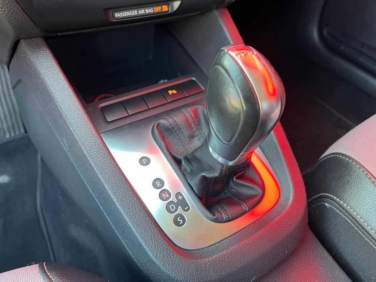 volkswagen-jetta-1-6-tdi-2011-diesel-1598cc