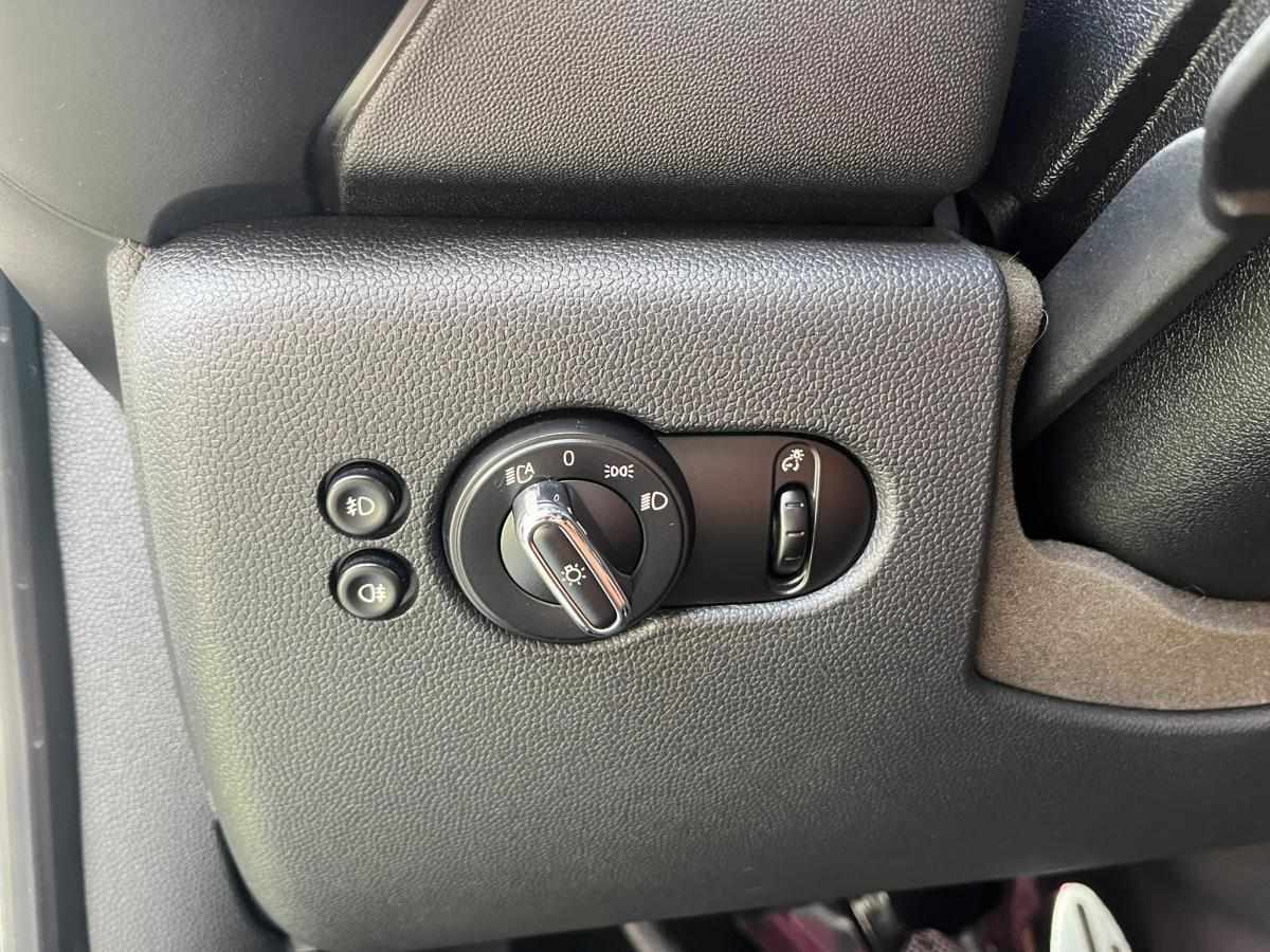 mini-hatch-d-1-5-2015-diesel-1496cc
