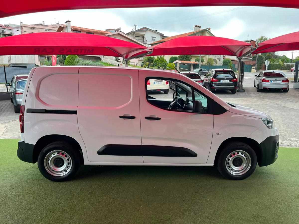 citroen-berlingo-1-5-bluehdi-2022-diesel-1499cc