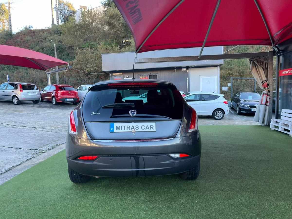 lancia-delta-1-6-2013-diesel-1598cc