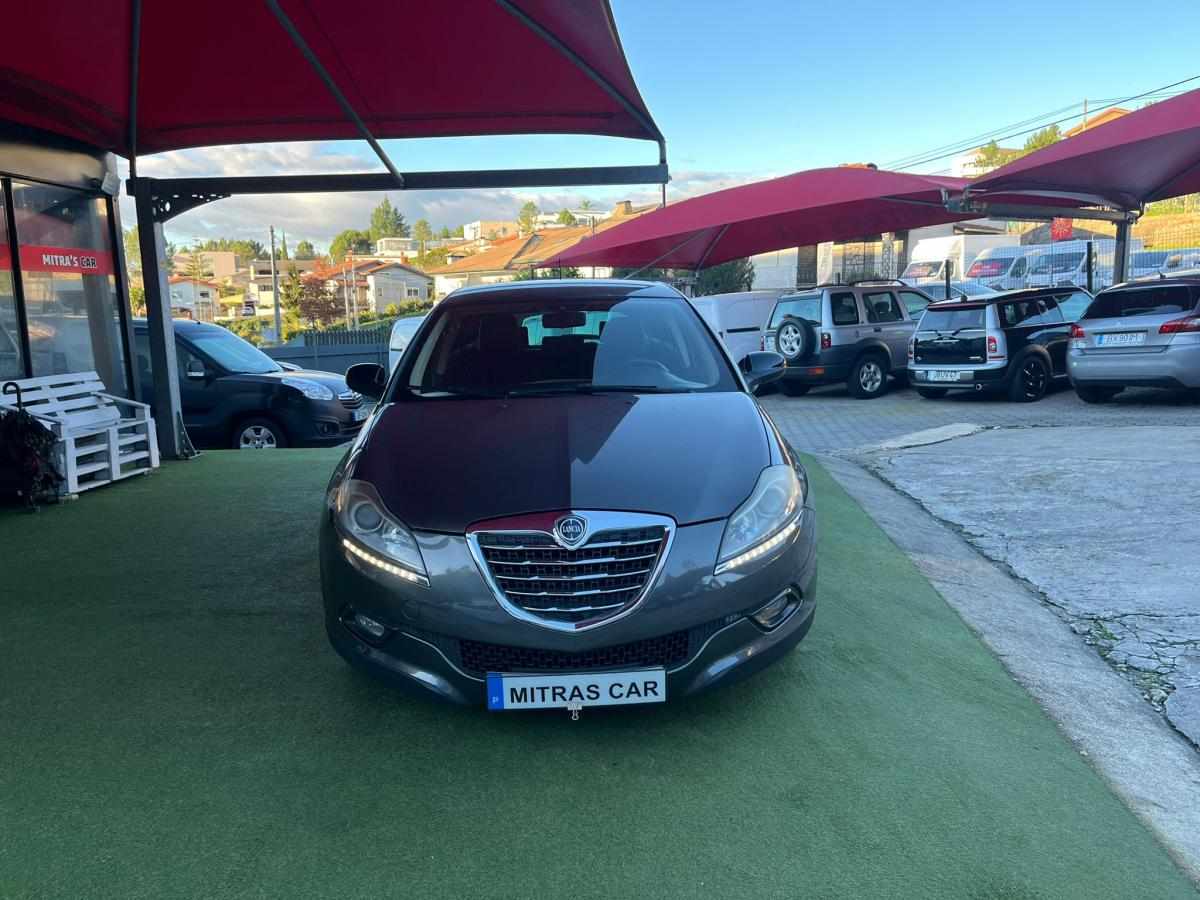lancia-delta-1-6-2013-diesel-1598cc