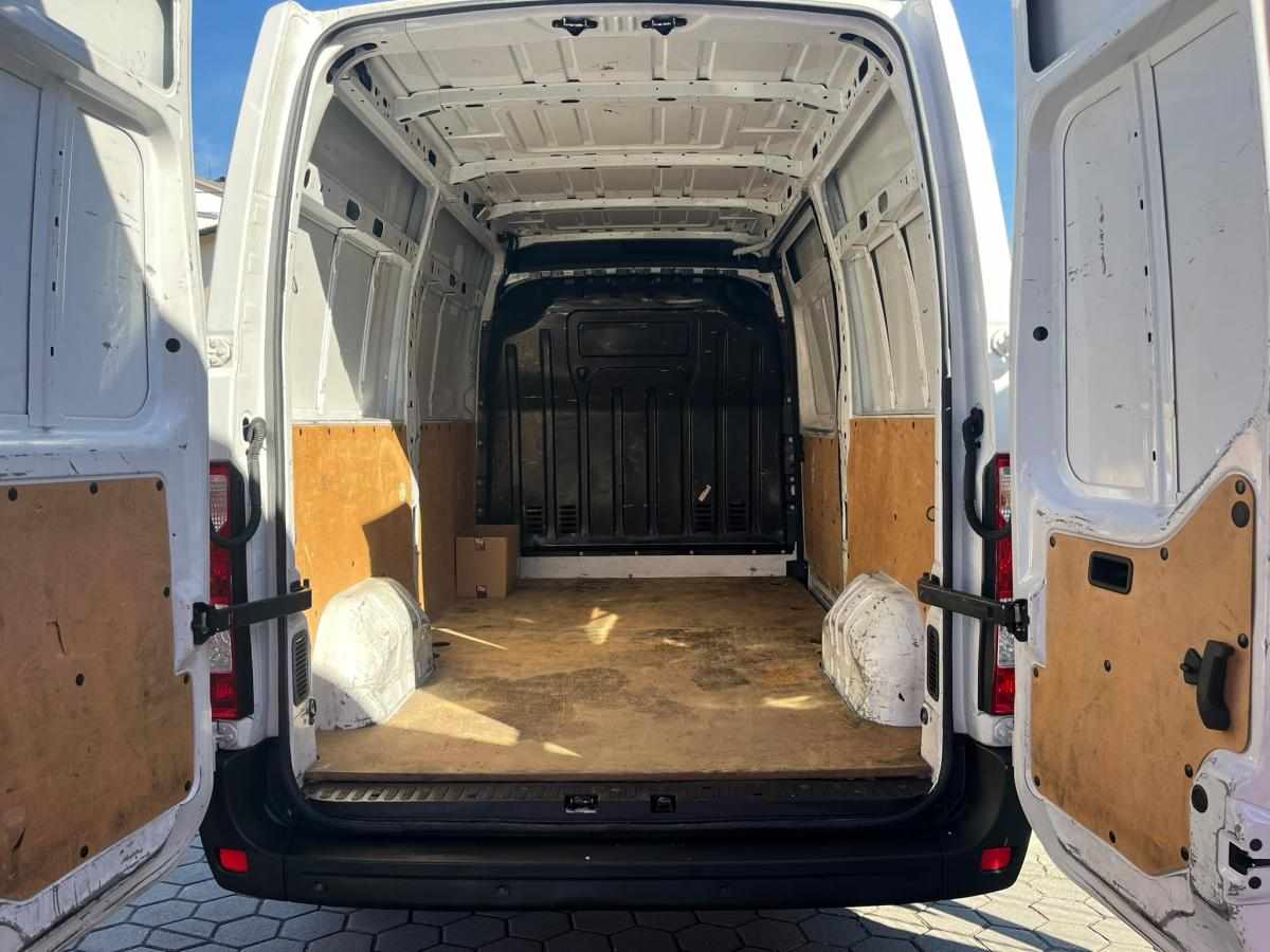 renault-master-2-3-131cv-2019-diesel-2299cc