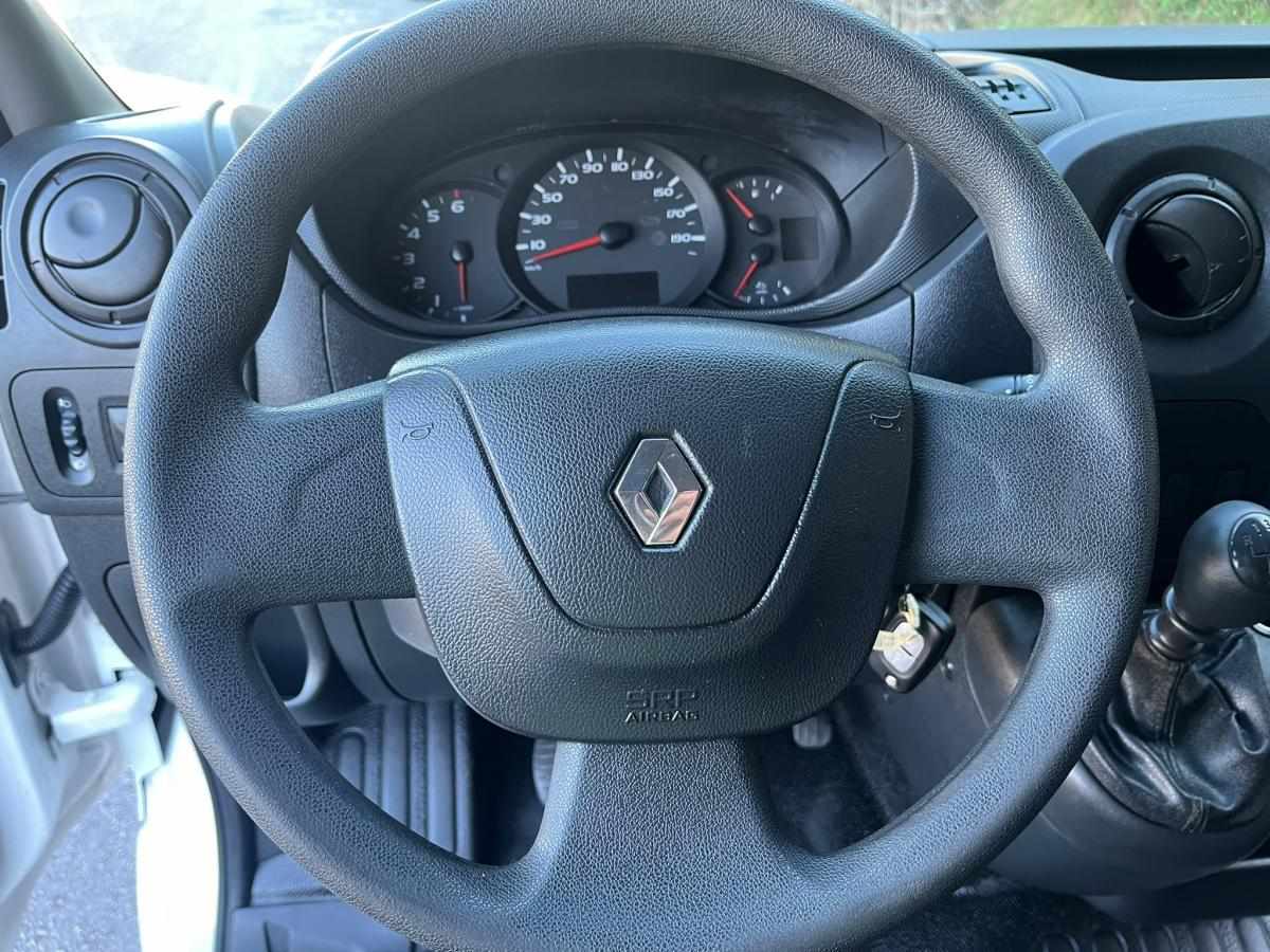 renault-master-2-3-131cv-2019-diesel-2299cc