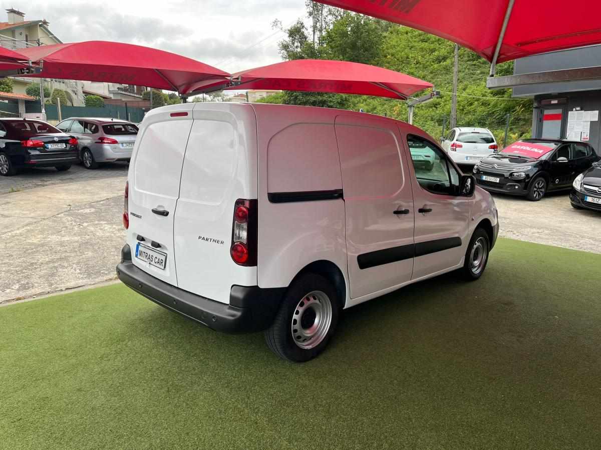 peugeot-partner-1-6-99cv-2017-diesel-1560cc