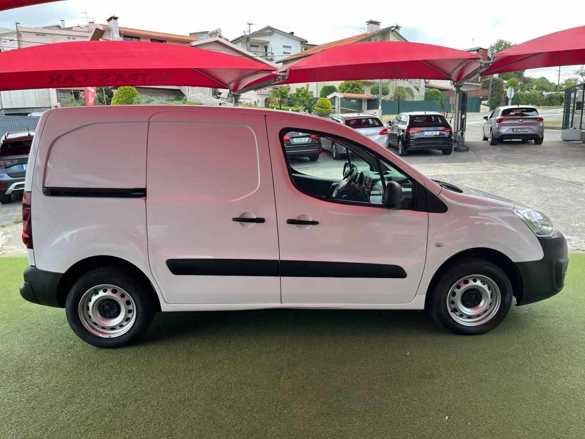 peugeot-partner-1-6-99cv-2017-diesel-1560cc