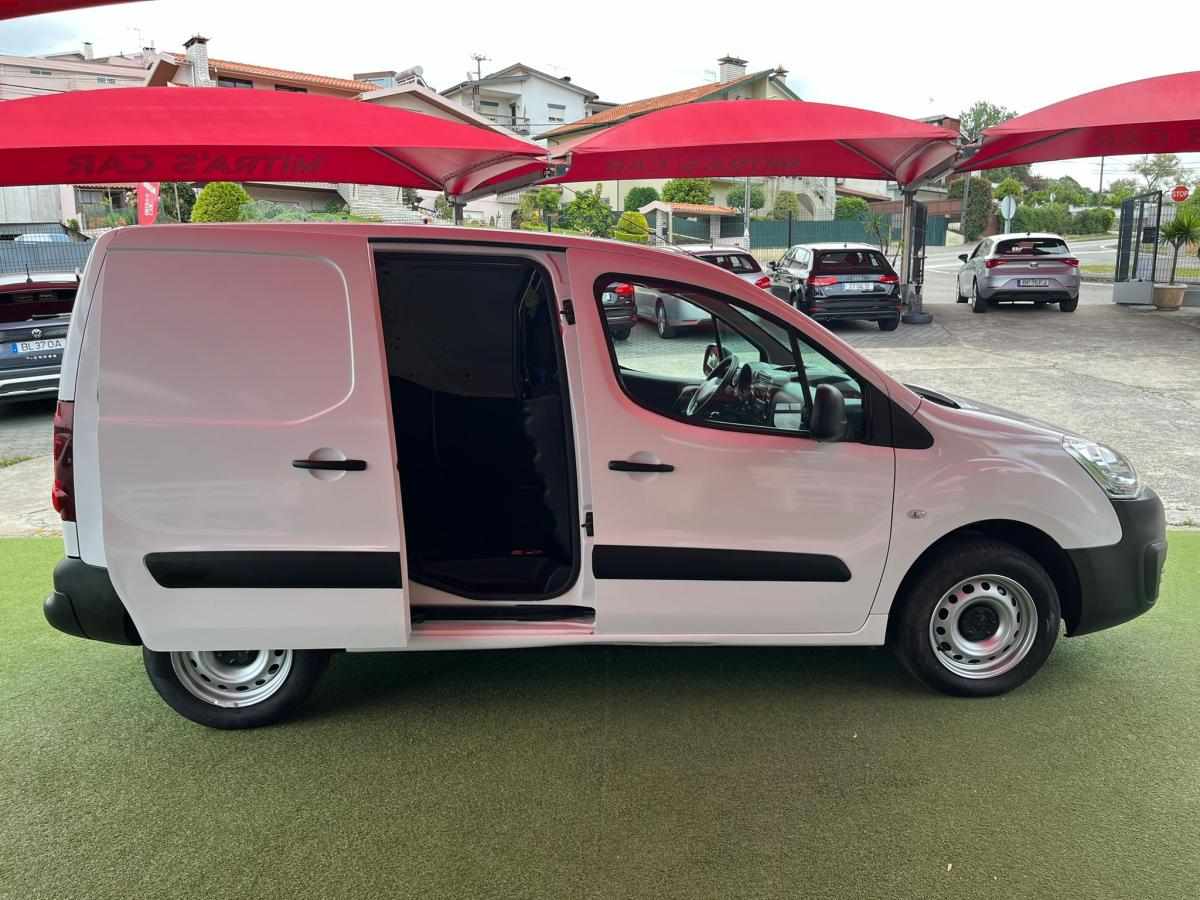 peugeot-partner-1-6-99cv-2017-diesel-1560cc