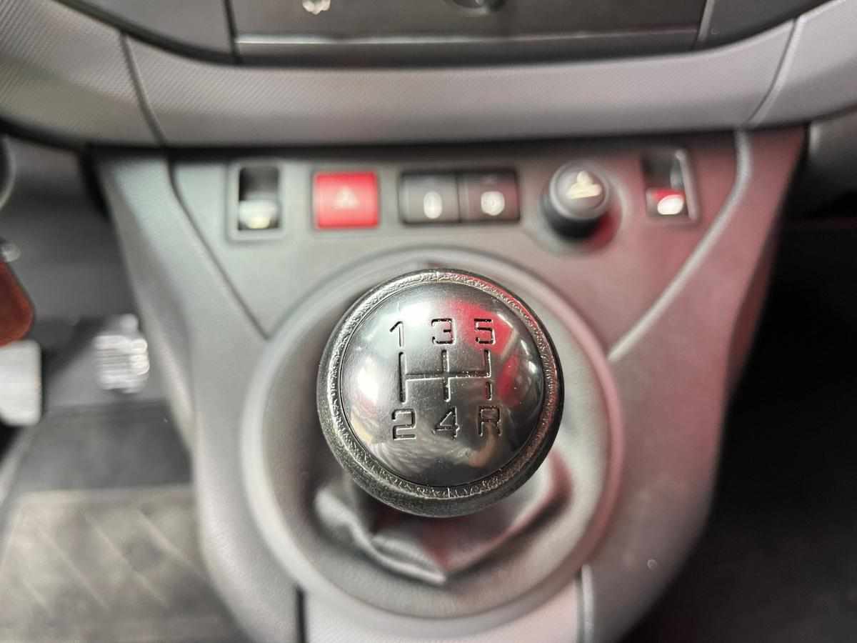 peugeot-partner-1-6-99cv-2017-diesel-1560cc