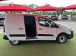 peugeot-partner-1-6-99cv-2017-diesel-1560cc