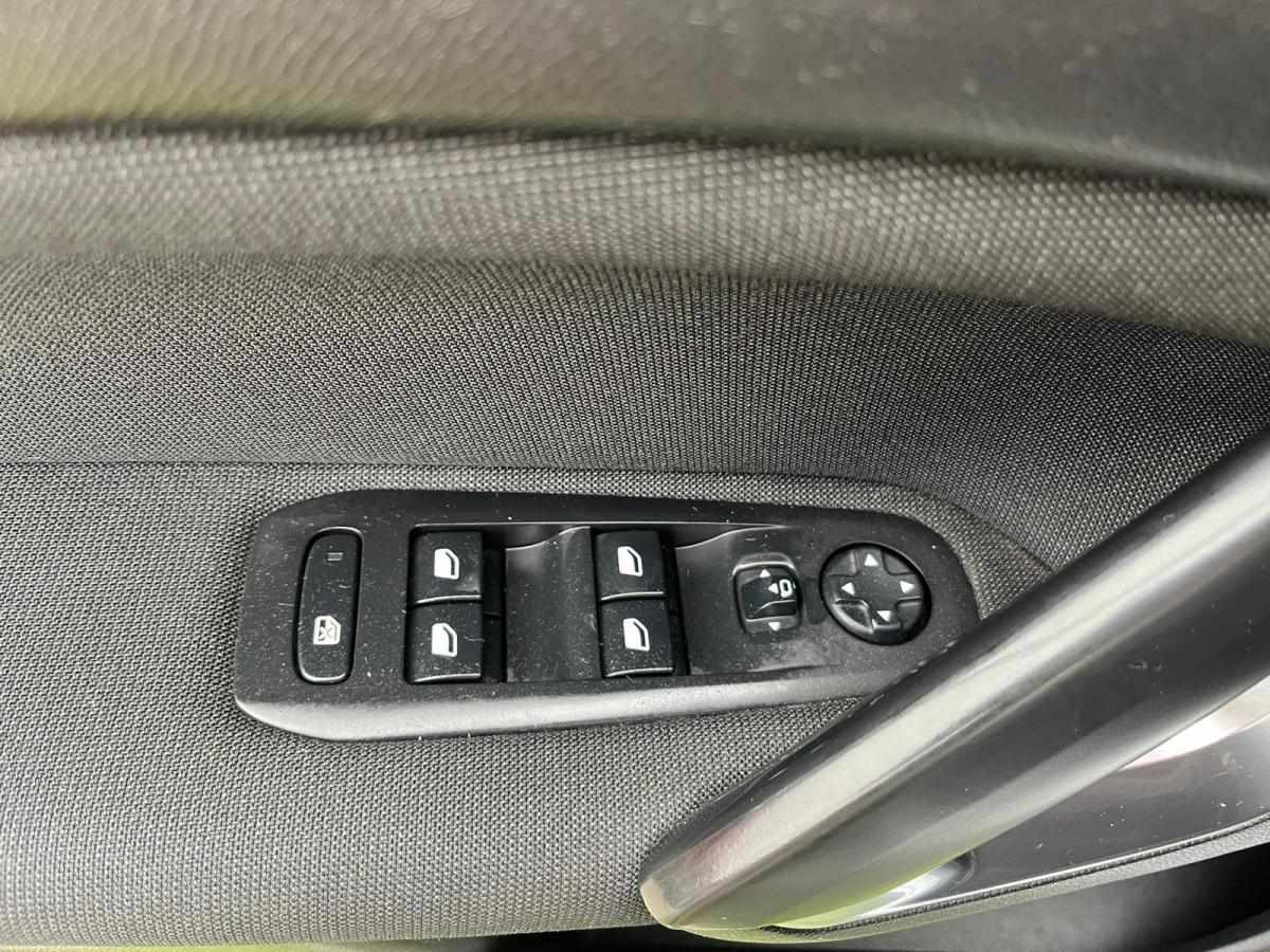 peugeot-308-1-5-bluehdi-2019-diesel-1500cc