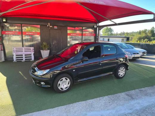peugeot-206-1-1-2004-gasolina-1124cc