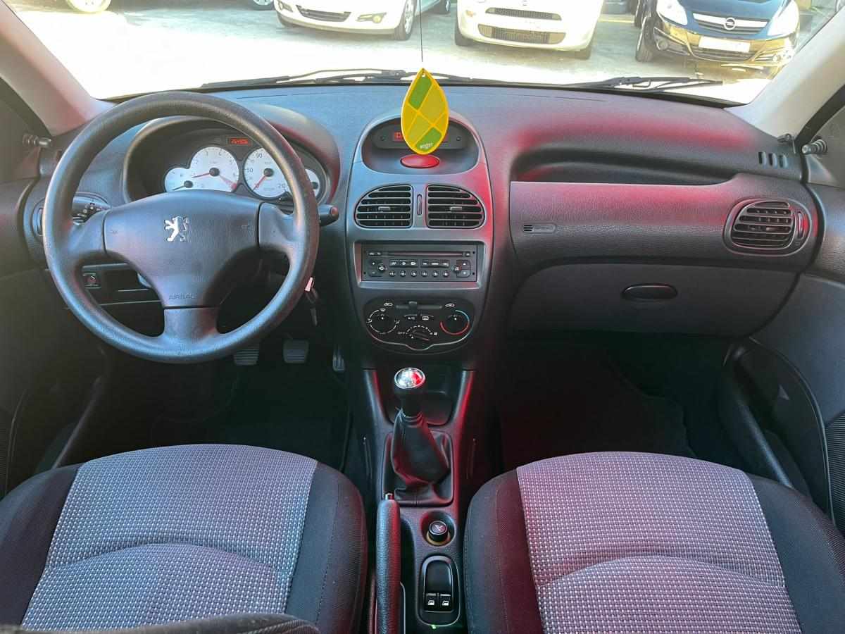 peugeot-206-1-1-2004-gasolina-1124cc