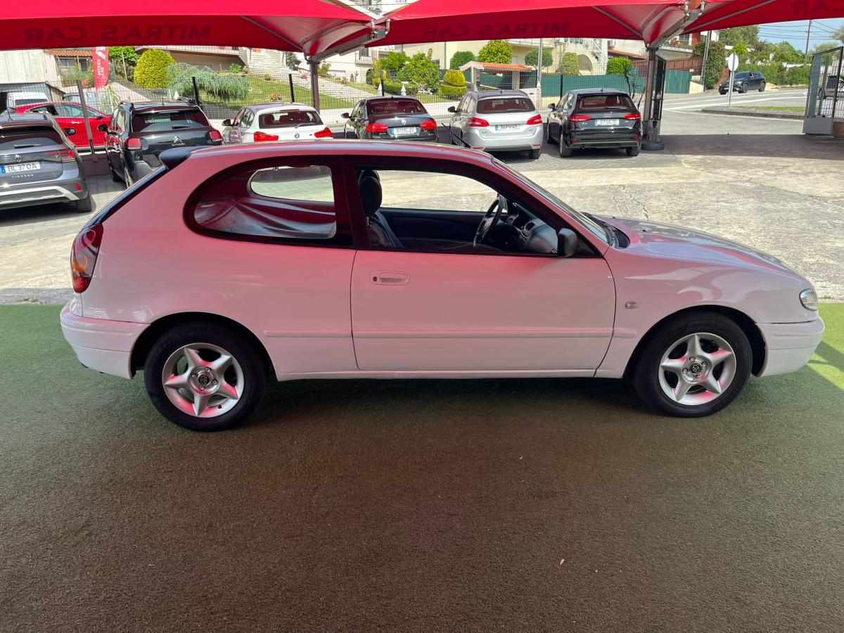 toyota-corolla-1-9-69cv-2001-diesel-1867cc