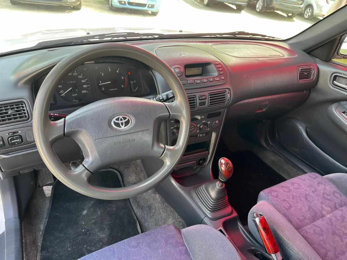 toyota-corolla-1-9-69cv-2001-diesel-1867cc