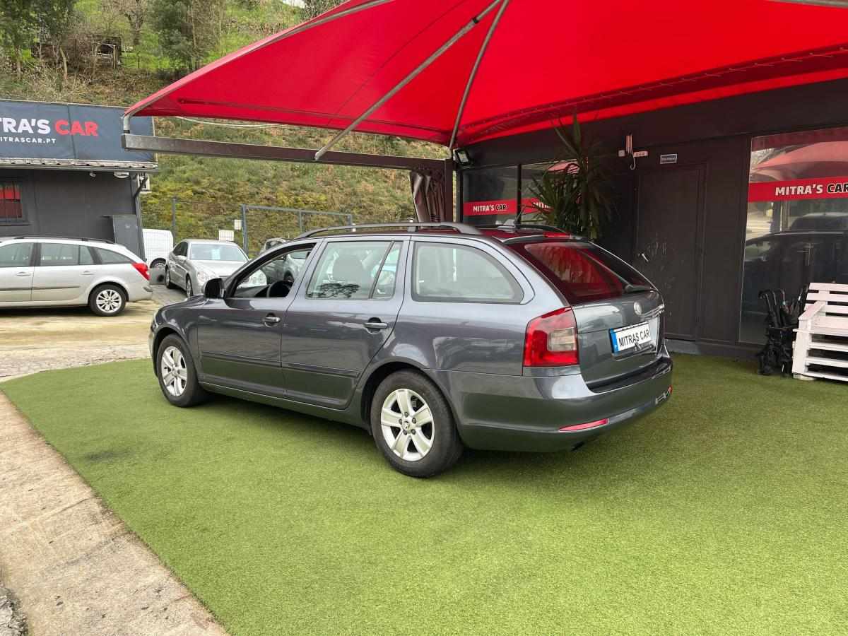 skoda-octavia-1-6-tdi-2010-diesel-1598cc