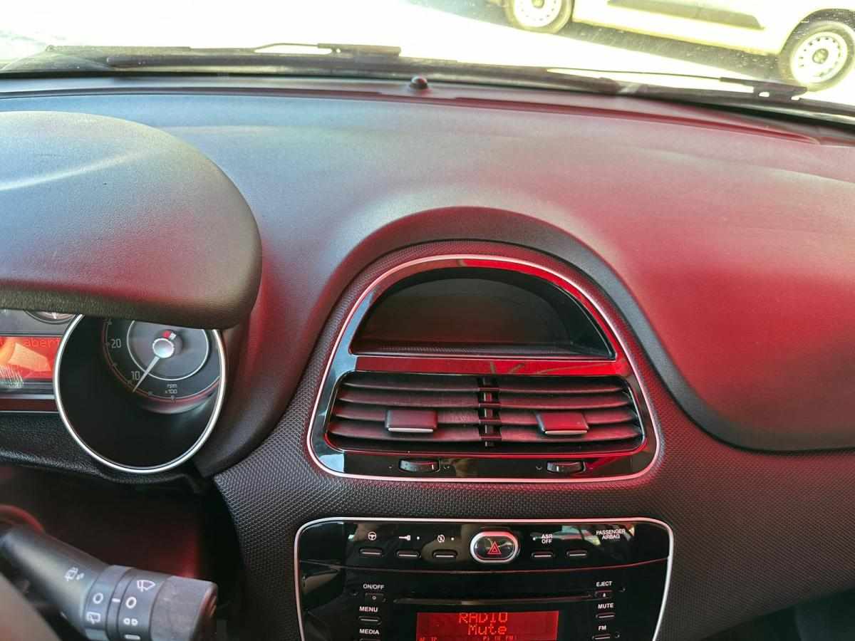 fiat-punto-1-3-multijet-2015-diesel-1248cc