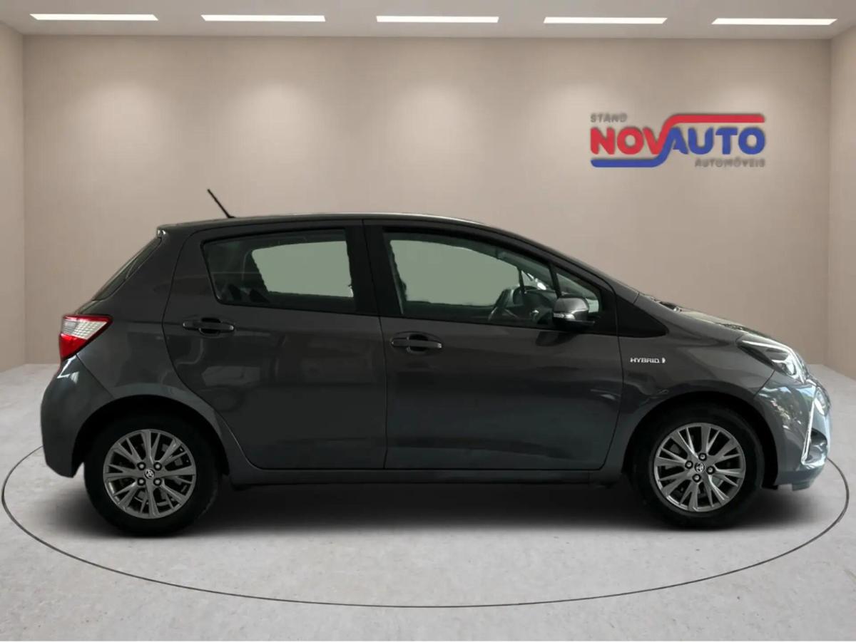 toyota-yaris-2017-hibrido-a-gasolina-1497cc