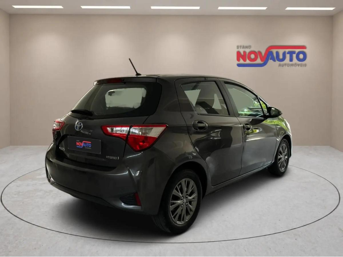 toyota-yaris-2017-hibrido-a-gasolina-1497cc