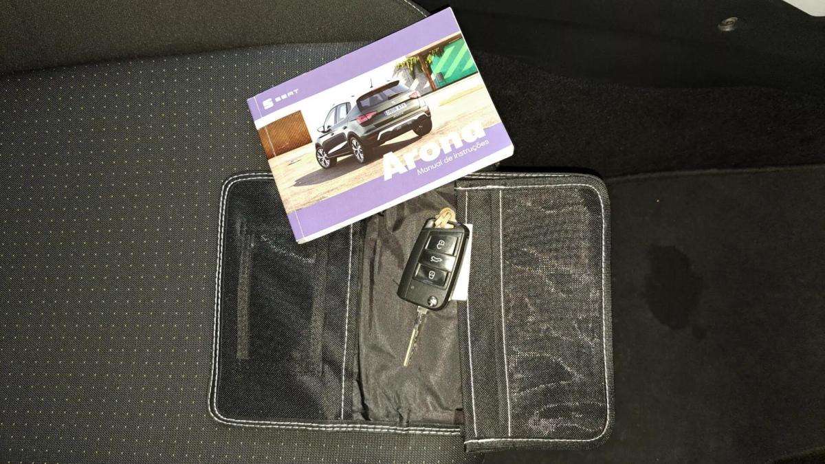 seat-arona-2022-gasolina-999cc