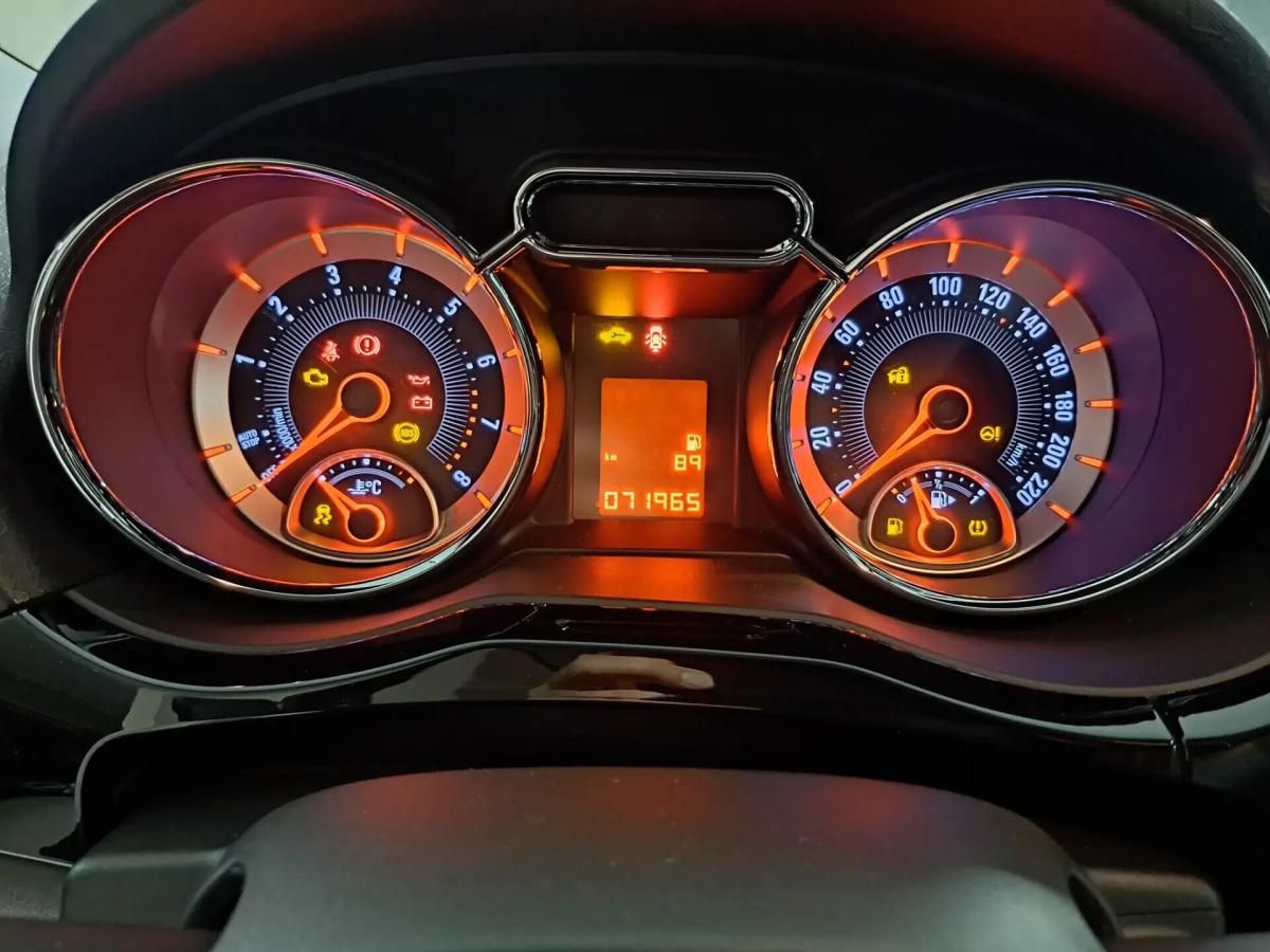 opel-adam-2017-gasolina-1229cc