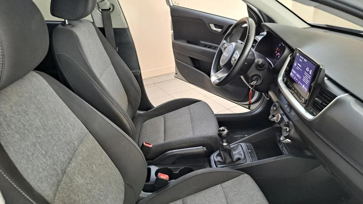 kia-stonic-2022-gasolina-1197cc