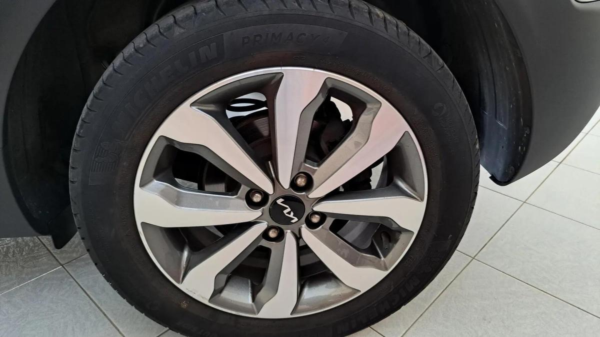 kia-stonic-2022-gasolina-1197cc