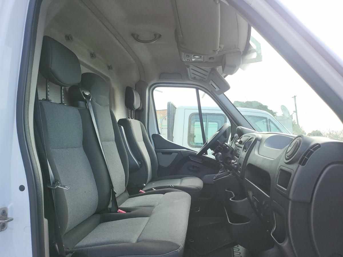 renault-master-2019-diesel-2300cc