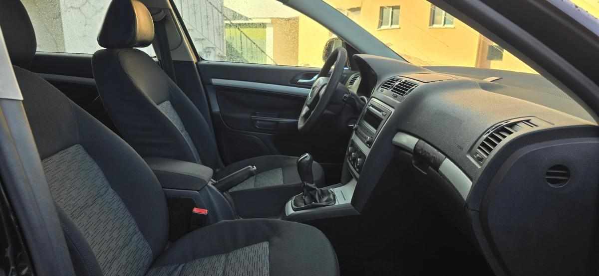 skoda-octavia-break-2012-diesel-1600cc