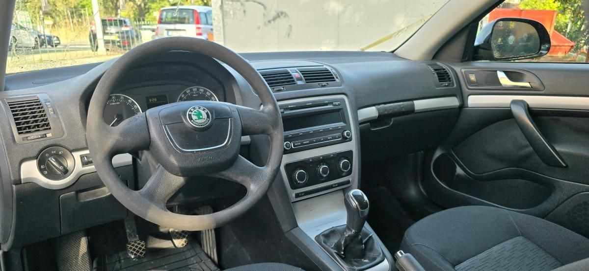 skoda-octavia-break-2012-diesel-1600cc