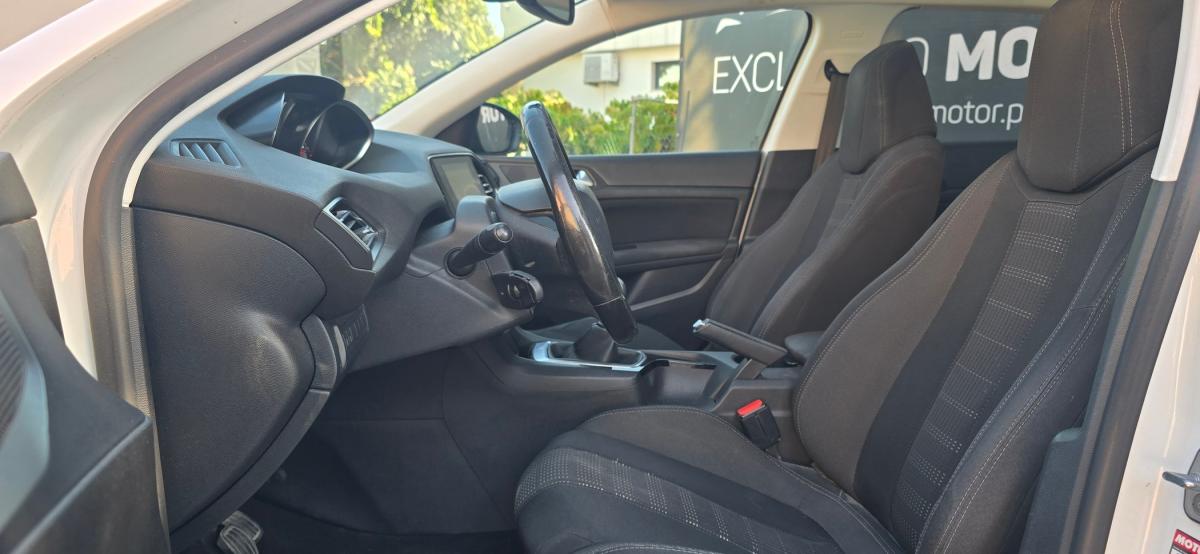 peugeot-308-sw-2015-diesel-1560cc