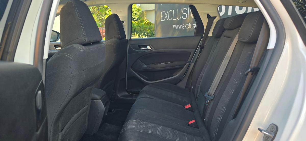 peugeot-308-sw-2015-diesel-1560cc