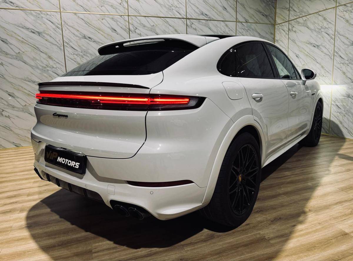porsche-cayenne-2024-hibrido-a-gasolina-2995cc
