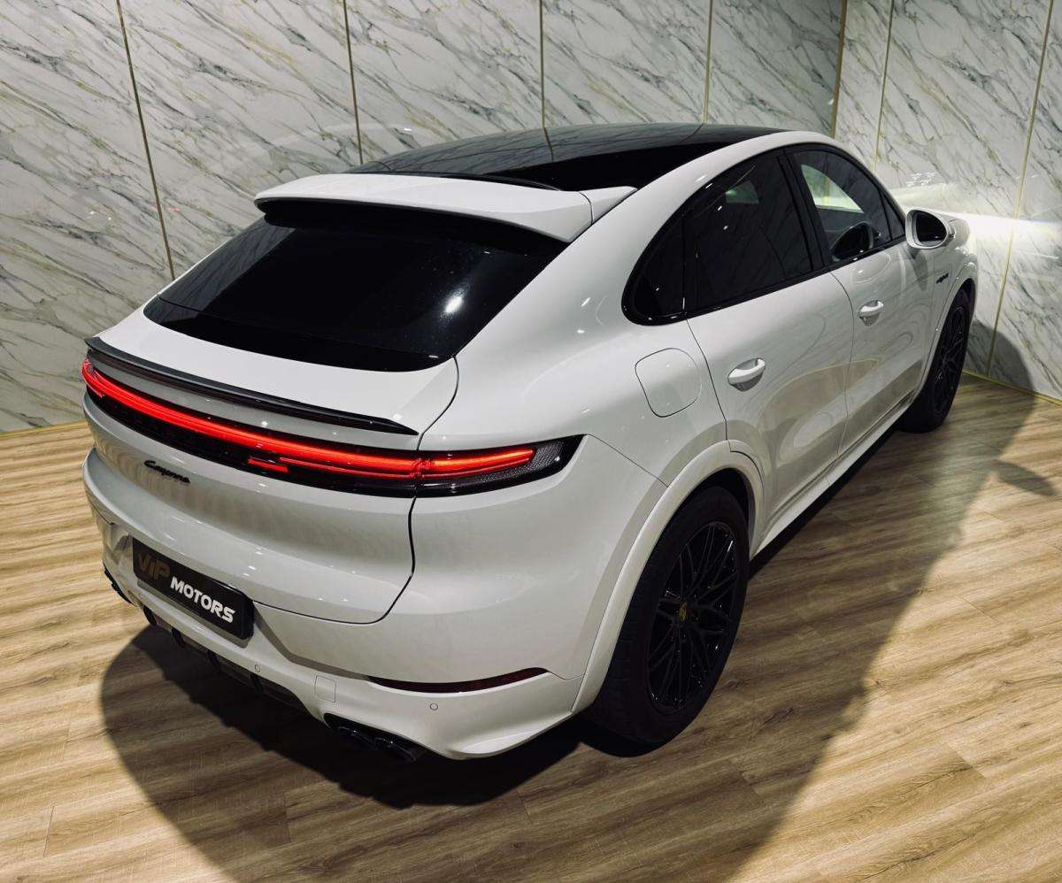 porsche-cayenne-2024-hibrido-a-gasolina-2995cc