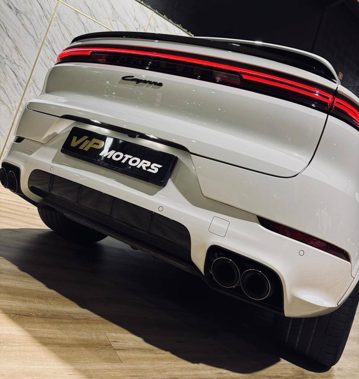 porsche-cayenne-2024-hibrido-a-gasolina-2995cc