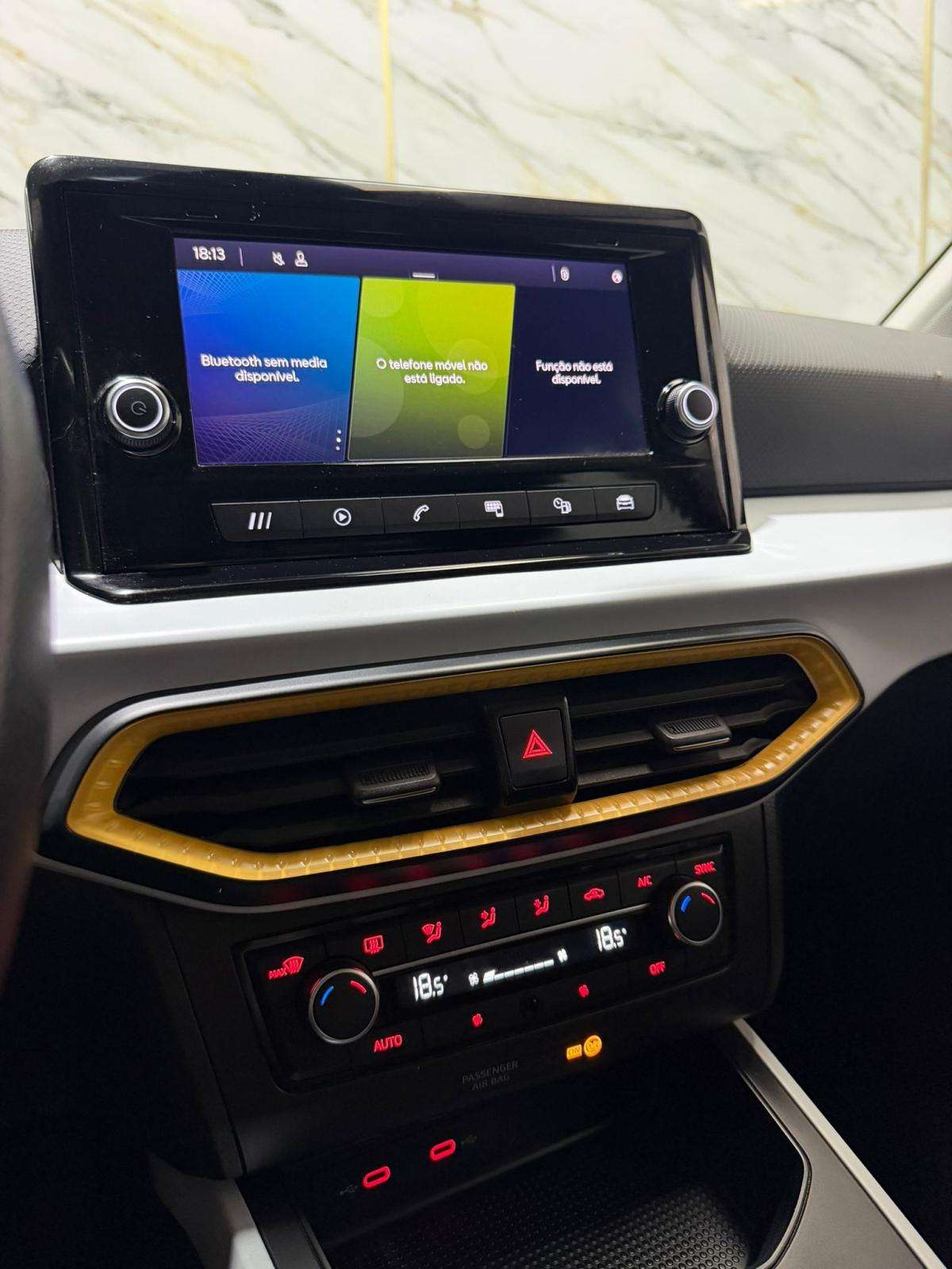 seat-arona-2023-gasolina-999cc
