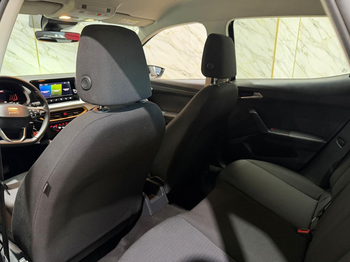 seat-arona-2023-gasolina-999cc
