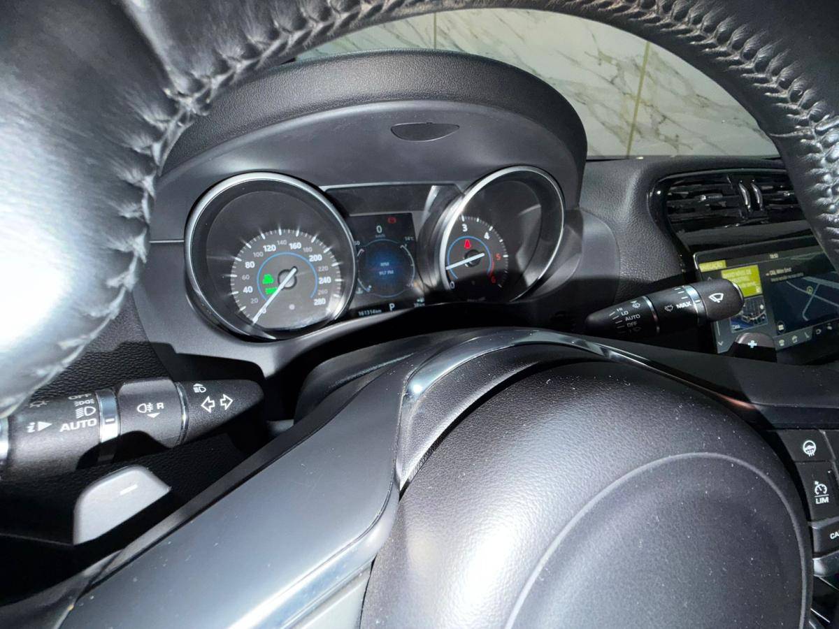jaguar-xe-2016-diesel-1999cc